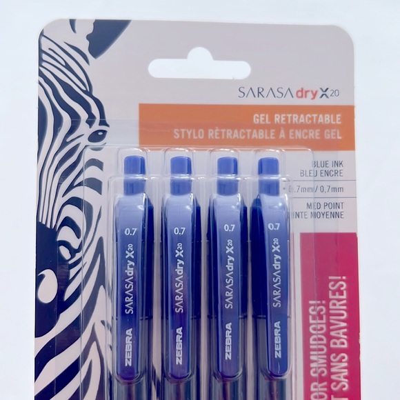 🆕 NEW Blue Gel Retractable Pen with No Smears or Smudges, Fast Dry (0.7mm) - Picture 3 of 6